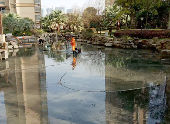 寿光景观池淤泥清理